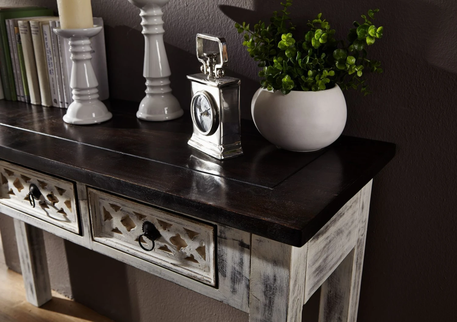 Tavolino Da Consolle In Legno Di Mango / Acacia 120x40x76 Bianco Cerato CASTLE-ANTIK #225 4 Tavolino Da Consolle In Legno Di Mango / Acacia 120x40x76 Bianco Cerato CASTLE-ANTIK #225 - immagine 2