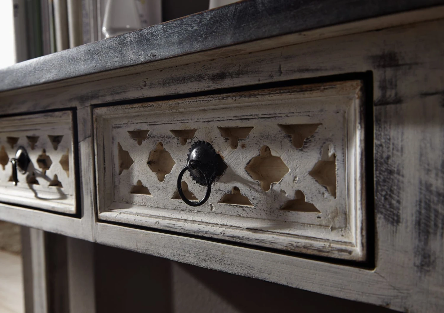 Tavolino Da Consolle In Legno Di Mango / Acacia 120x40x76 Bianco Cerato CASTLE-ANTIK #225 6 Tavolino Da Consolle In Legno Di Mango / Acacia 120x40x76 Bianco Cerato CASTLE-ANTIK #225 - immagine 4