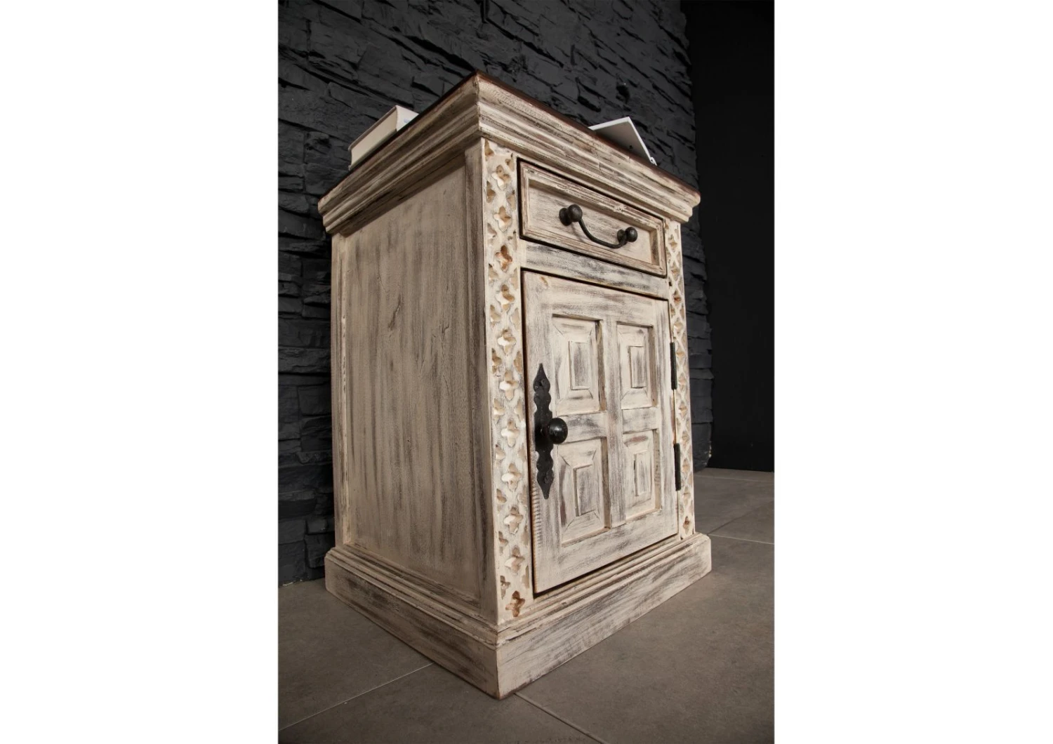 Comodino In Legno Di Mango / Acacia 45x40x60 Bianco Cerato CASTLE-ANTIK #259 6 Comodino In Legno Di Mango / Acacia 45x40x60 Bianco Cerato CASTLE-ANTIK #259 - immagine 4