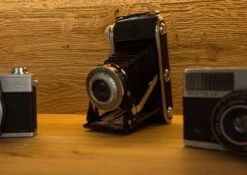 Vetrina In Legno Di Quercia Selvatica 103x43,5x207 Quercia Naturale Oliato CARDIFF #111 -Massivmoebel24 06 320 030 0010 6