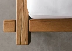 JANGALI #323 Letto Matrimoniale A Travi In Legno Di Cerro - Oliato / Tabacco 200x200 16 JANGALI #323 Letto Matrimoniale A Travi In Legno Di Cerro - Oliato / Tabacco 200x200 -Massivmoebel24 06 640 771 3023 6