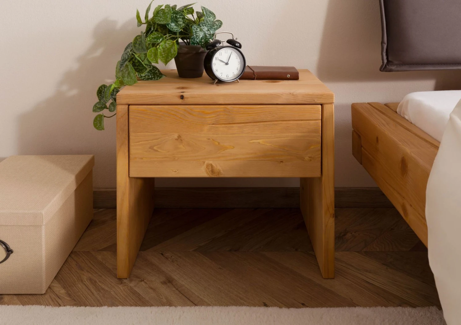 Comodino In Legno Di Abete 50x35x46 Oliato - Verniciato/ Natur FICHTELBERG #20 5 Comodino In Legno Di Abete 50x35x46 Oliato - Verniciato/ Natur FICHTELBERG #20 - immagine 3