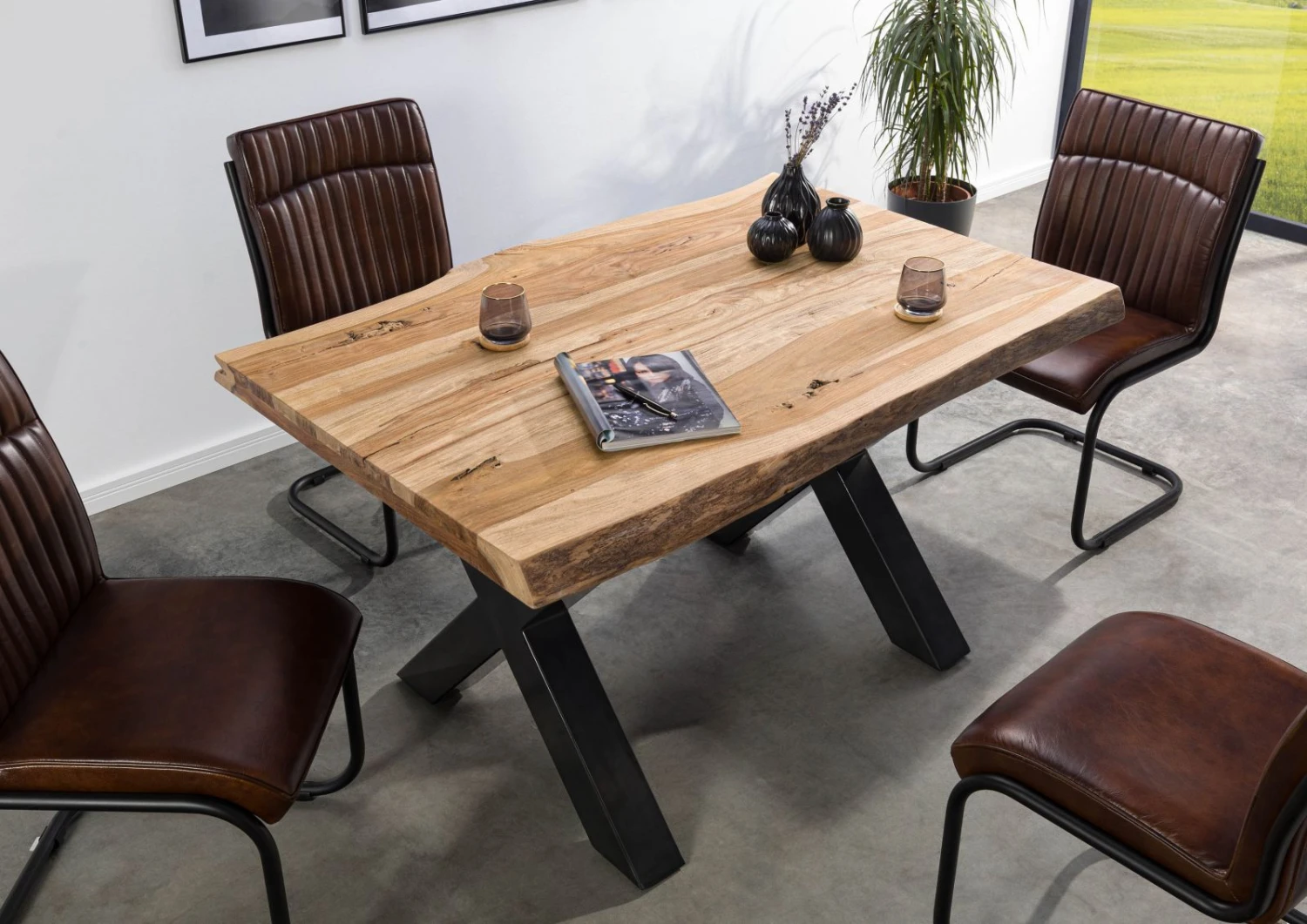 FREEFORM 5 Tavolo Da Pranzo In Legno Di Sheesham - Sabbiato Natur / Gambe In Ferro X Antracite Lucido 140x90 4 FREEFORM 5 Tavolo Da Pranzo In Legno Di Sheesham - Sabbiato Natur / Gambe In Ferro X Antracite Lucido 140x90 - immagine 2