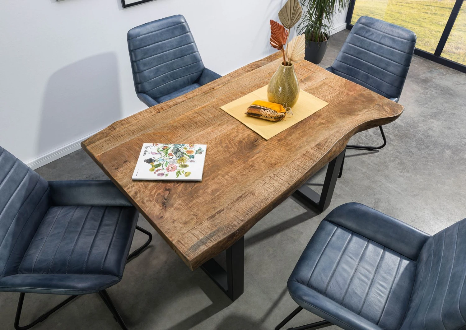 FREEFORM 5 Tavolo Da Pranzo In Legno Di Mango - Verniciato Natur / Gambe In Ferro U Antracite Matt 160x90 4 FREEFORM 5 Tavolo Da Pranzo In Legno Di Mango - Verniciato Natur / Gambe In Ferro U Antracite Matt 160x90 - immagine 2