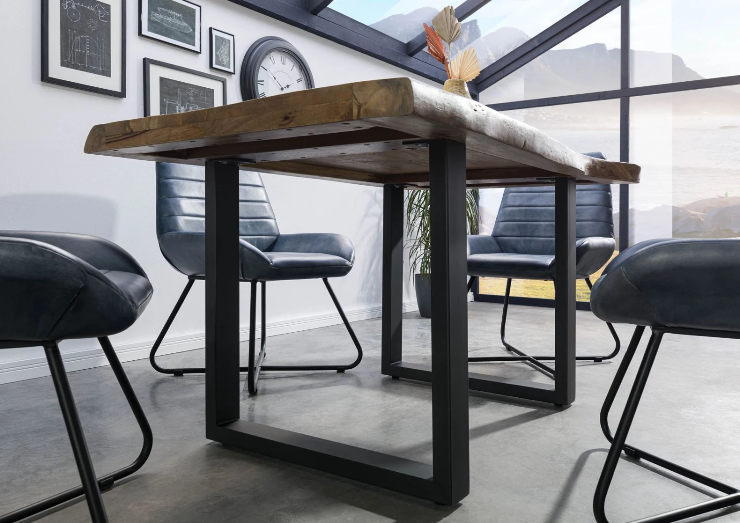 FREEFORM 5 Tavolo Da Pranzo In Legno Di Mango - Verniciato Natur / Gambe In Ferro U Antracite Matt 160x90 5 FREEFORM 5 Tavolo Da Pranzo In Legno Di Mango - Verniciato Natur / Gambe In Ferro U Antracite Matt 160x90 - immagine 3