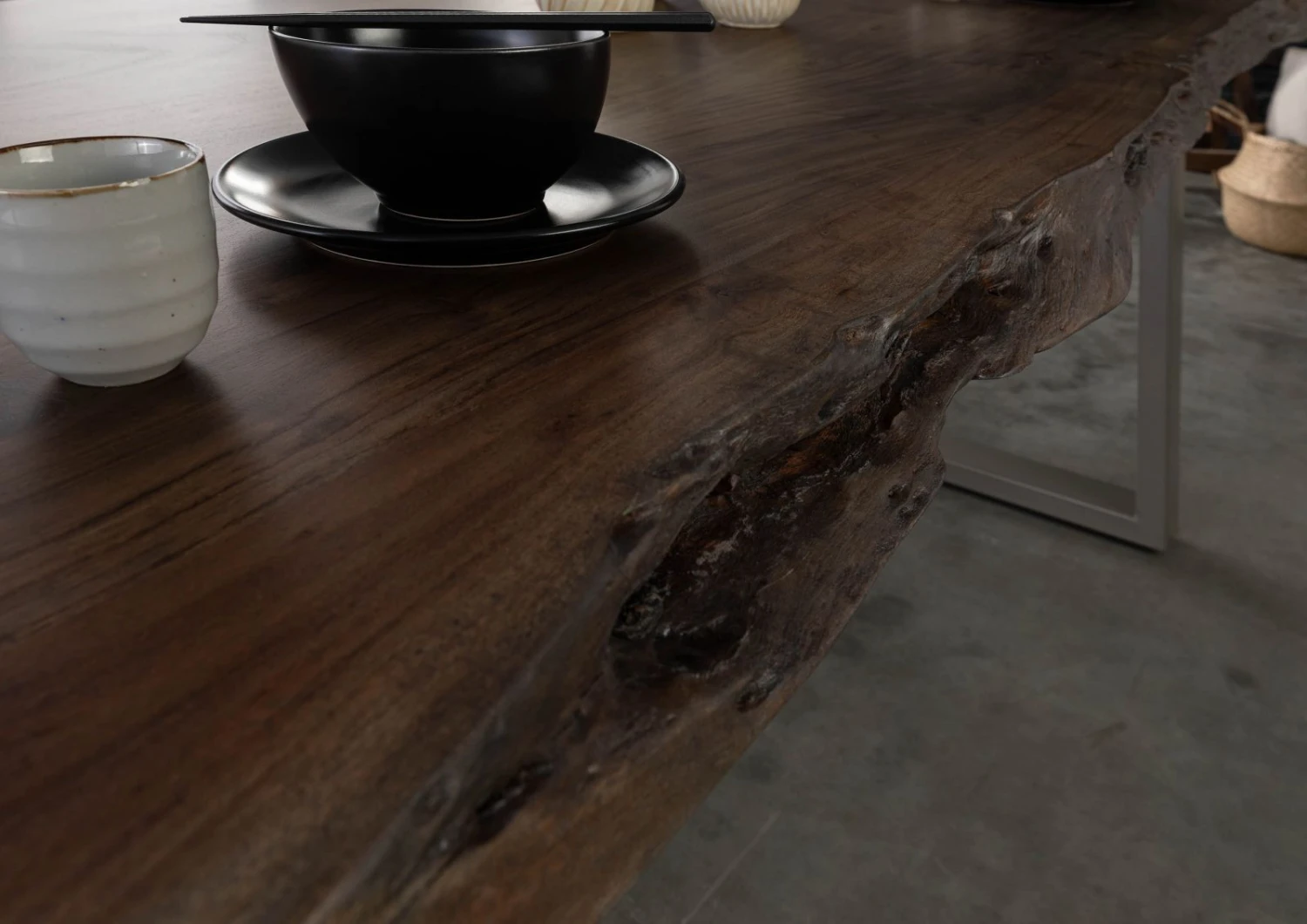 FREEFORM 5 Tavolo Da Pranzo In Legno Di Acacia - Laccato Grigio / Gambe In Ferro - Argento Mat 220x100x77 6 FREEFORM 5 Tavolo Da Pranzo In Legno Di Acacia - Laccato Grigio / Gambe In Ferro - Argento Mat 220x100x77 - immagine 4