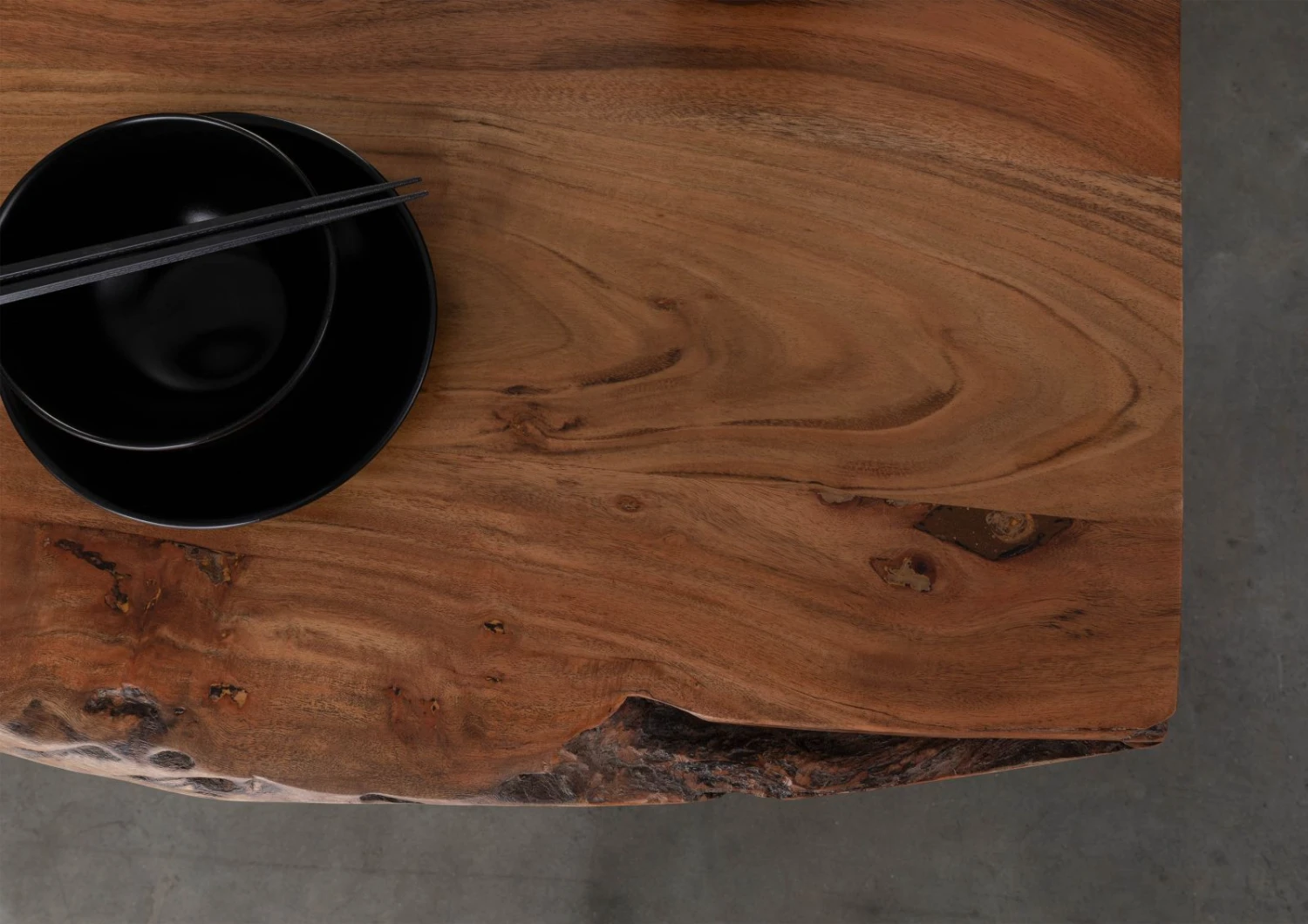 FREEFORM 5 Tavolo Da Pranzo In Legno Di Acacia - Laccato Natur /gambe In Ferro - Antracite Lucido 160x90x77 FREEFORM 5 5 FREEFORM 5 Tavolo Da Pranzo In Legno Di Acacia - Laccato Natur /gambe In Ferro - Antracite Lucido 160x90x77 FREEFORM 5 - immagine 3