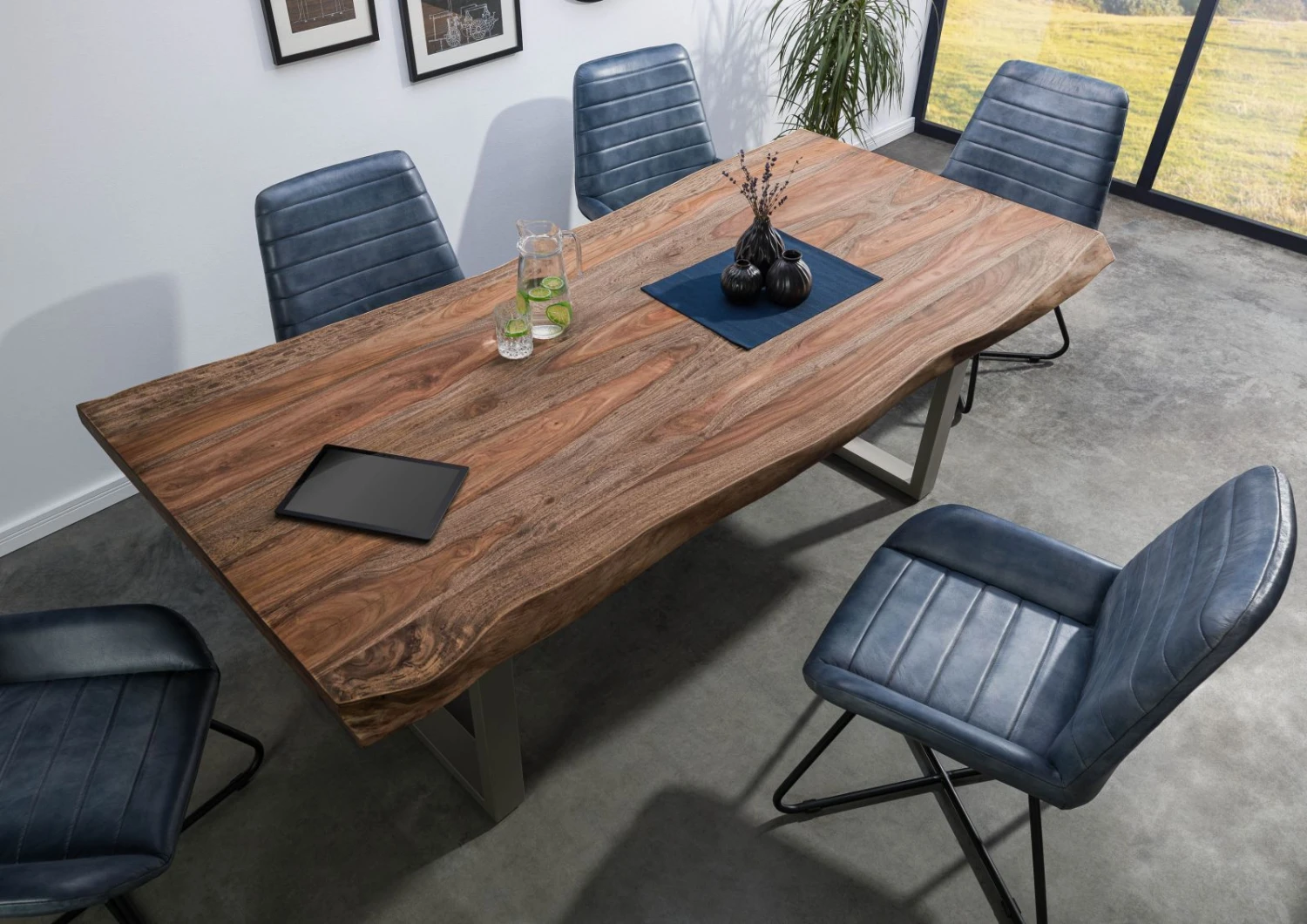 FREEFORM 5 Tavolo Da Pranzo In Legno Di Sheesham - Verniciato Grigio / Gambe In Ferro U Argento Matt 240x100 4 FREEFORM 5 Tavolo Da Pranzo In Legno Di Sheesham - Verniciato Grigio / Gambe In Ferro U Argento Matt 240x100 - immagine 2