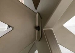 FREEFORM 5 Tavolo Da Pranzo In Legno Di Sheesham - Decapato / Grigio - Gambe Ad X Antracite Matt 220x100 -Massivmoebel24 09 108 834 2923 07 2