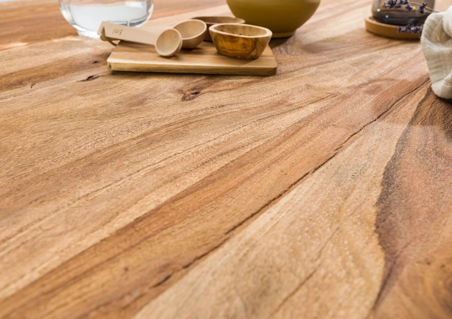 FREEFORM 5 Tavolo Da Pranzo In Legno Di Sheesham - Sabbiato Natur / Gambe Incrociate Antracite Matt 240x100 8 FREEFORM 5 Tavolo Da Pranzo In Legno Di Sheesham - Sabbiato Natur / Gambe Incrociate Antracite Matt 240x100 - immagine 6