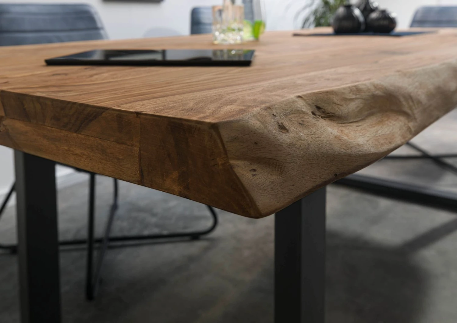 FREEFORM 5 Tavolo Da Pranzo In Legno Di Sheesham - Verniciato Natur / Gambe In Ferro U Antracite Matt 200x100 8 FREEFORM 5 Tavolo Da Pranzo In Legno Di Sheesham - Verniciato Natur / Gambe In Ferro U Antracite Matt 200x100 - immagine 6