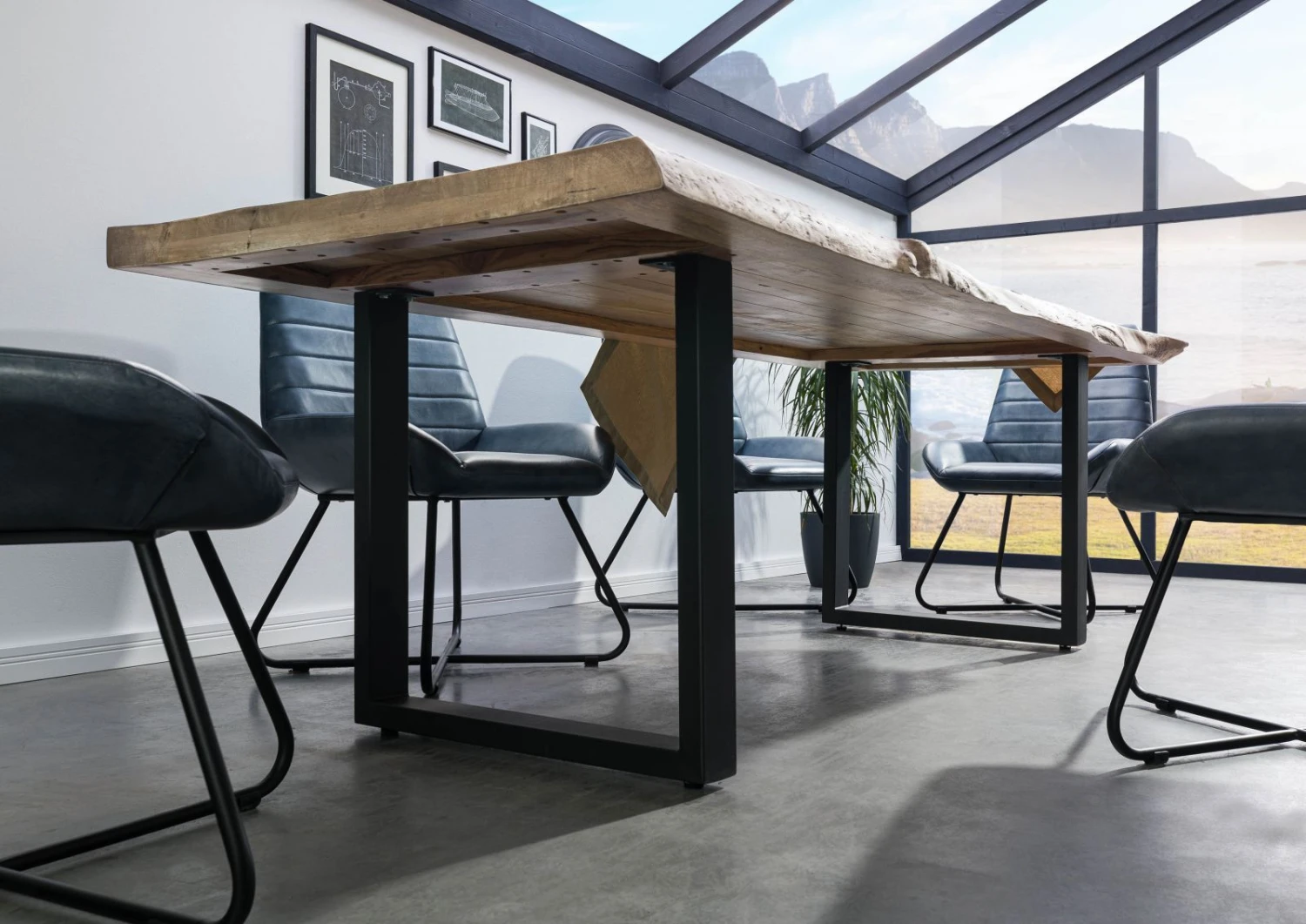 FREEFORM 5 Tavolo Da Pranzo In Legno Di Mango - Verniciato Beige / Gambe In Ferro U Antracite Matt 180x90 5 FREEFORM 5 Tavolo Da Pranzo In Legno Di Mango - Verniciato Beige / Gambe In Ferro U Antracite Matt 180x90 - immagine 3