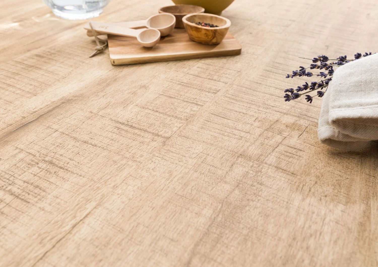 FREEFORM 5 Tavolo Da Pranzo In Legno Di Mango - Verniciato Beige / Gambe Incrociate Antracite Matt 200x100 7 FREEFORM 5 Tavolo Da Pranzo In Legno Di Mango - Verniciato Beige / Gambe Incrociate Antracite Matt 200x100 - immagine 5