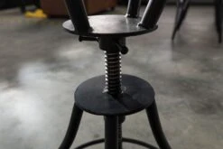 INDUSTRIAL #19 Sgabello In Legno Riciclato E Ferro - Laccato Multicolore 40x40x60-85 13 INDUSTRIAL #19 Sgabello In Legno Riciclato E Ferro - Laccato Multicolore 40x40x60-85 -Massivmoebel24 09 120 811 0019 4