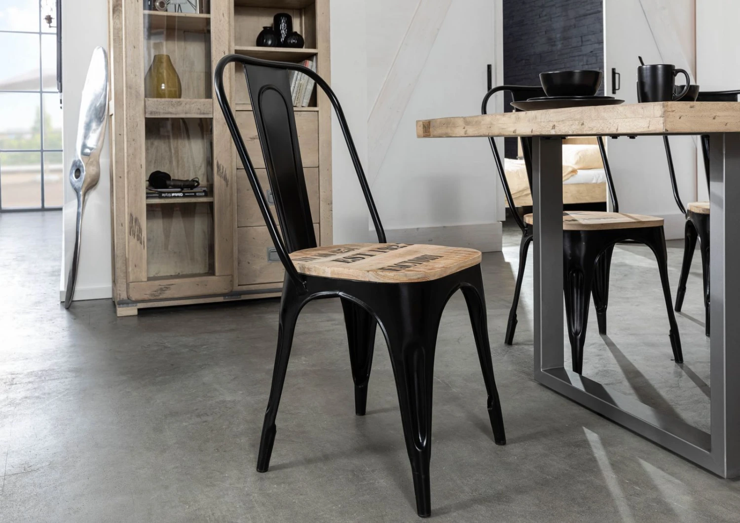 FACTORY #34 Sedia In Legno Di Mango E Ferro - Stampato 45x45x90 - Set Da 2 3 FACTORY #34 Sedia In Legno Di Mango E Ferro - Stampato 45x45x90 - Set Da 2