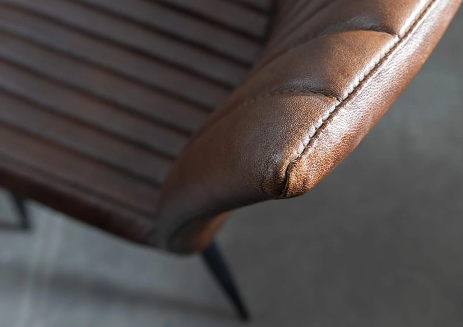 IRON LABEL #09 Sedia In Vera Pelle - Marrone 44x56x89 8 IRON LABEL #09 Sedia In Vera Pelle - Marrone 44x56x89 - immagine 6