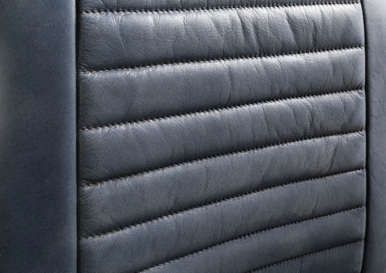 IRON LABEL #509 Sedia In Vera Pelle - Blu 49x56x83 7 IRON LABEL #509 Sedia In Vera Pelle - Blu 49x56x83 - immagine 5