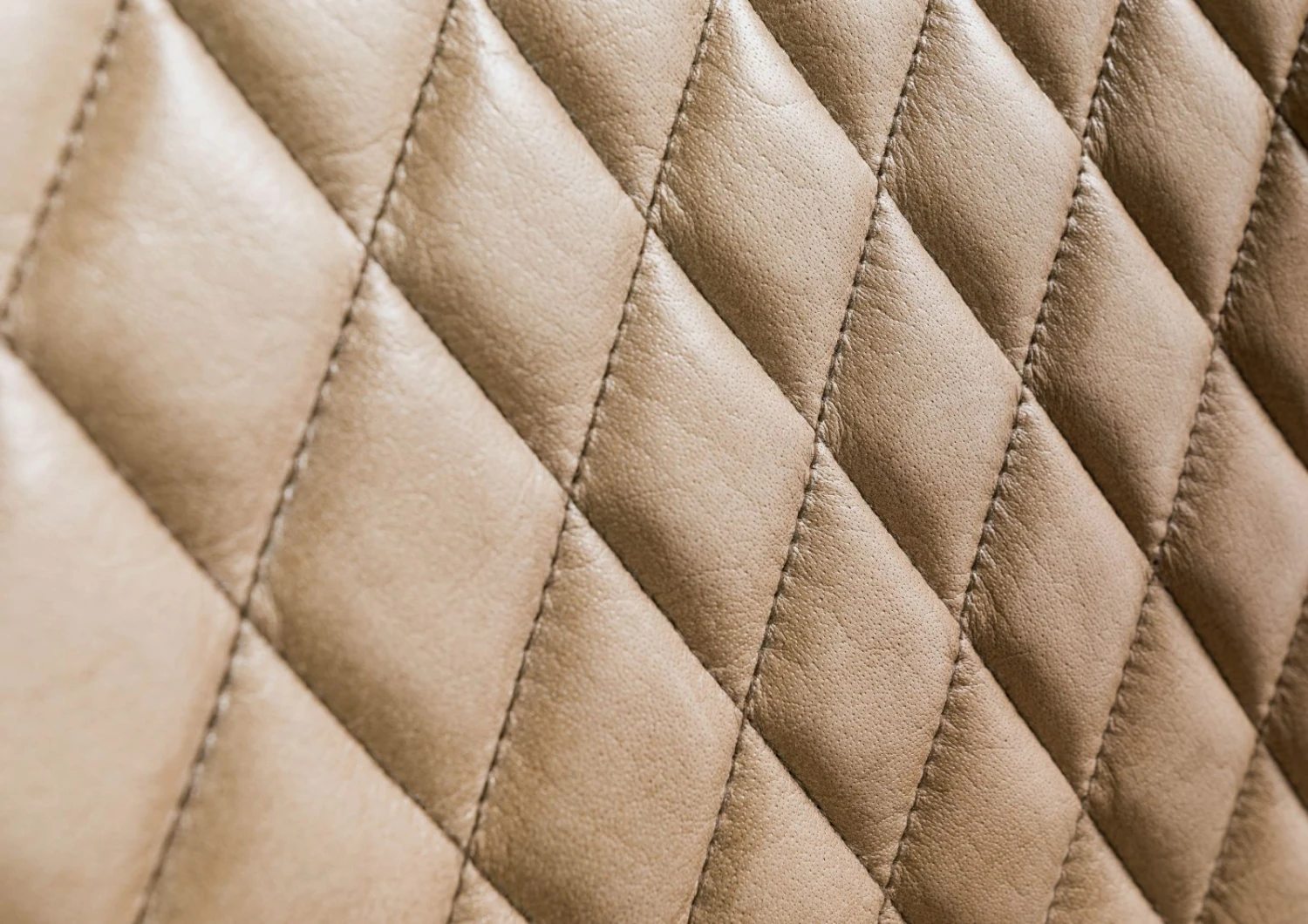 IRON LABEL #612 Set Da 2 Sedie In Vera Pelle - Beige 61x52x86 7 IRON LABEL #612 Set Da 2 Sedie In Vera Pelle - Beige 61x52x86 - immagine 5