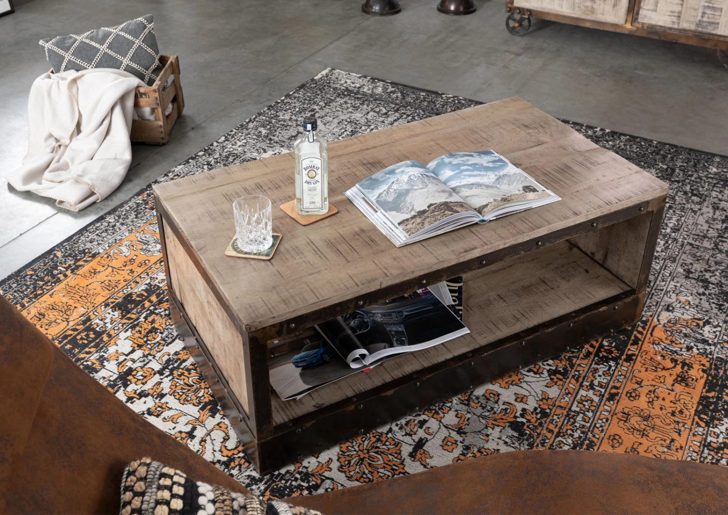 Tavolino Da Salotto In Legno Di Mango 112x61x43 Marrone Laccato HEAVY INDUSTRY #264 4 Tavolino Da Salotto In Legno Di Mango 112x61x43 Marrone Laccato HEAVY INDUSTRY #264 - immagine 2