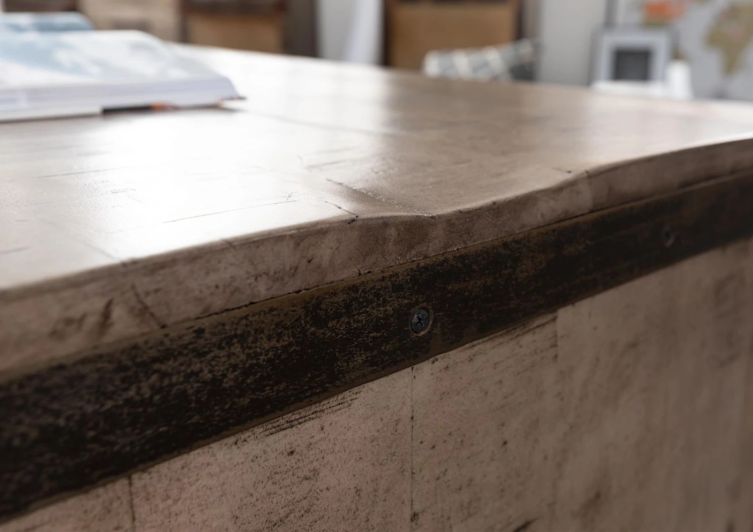 Tavolino Da Salotto In Legno Di Mango 112x61x43 Marrone Laccato HEAVY INDUSTRY #264 7 Tavolino Da Salotto In Legno Di Mango 112x61x43 Marrone Laccato HEAVY INDUSTRY #264 - immagine 5