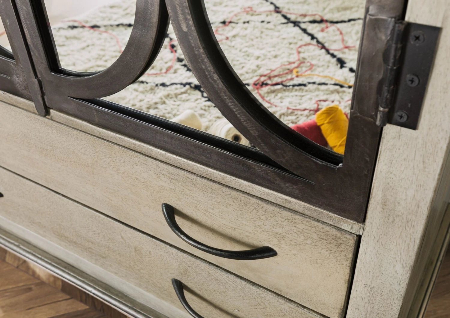 Armadio In Legno Di Mango 97x50x190 Grigio Scuro Laccato HERMITAGE #619 6 Armadio In Legno Di Mango 97x50x190 Grigio Scuro Laccato HERMITAGE #619 - immagine 4