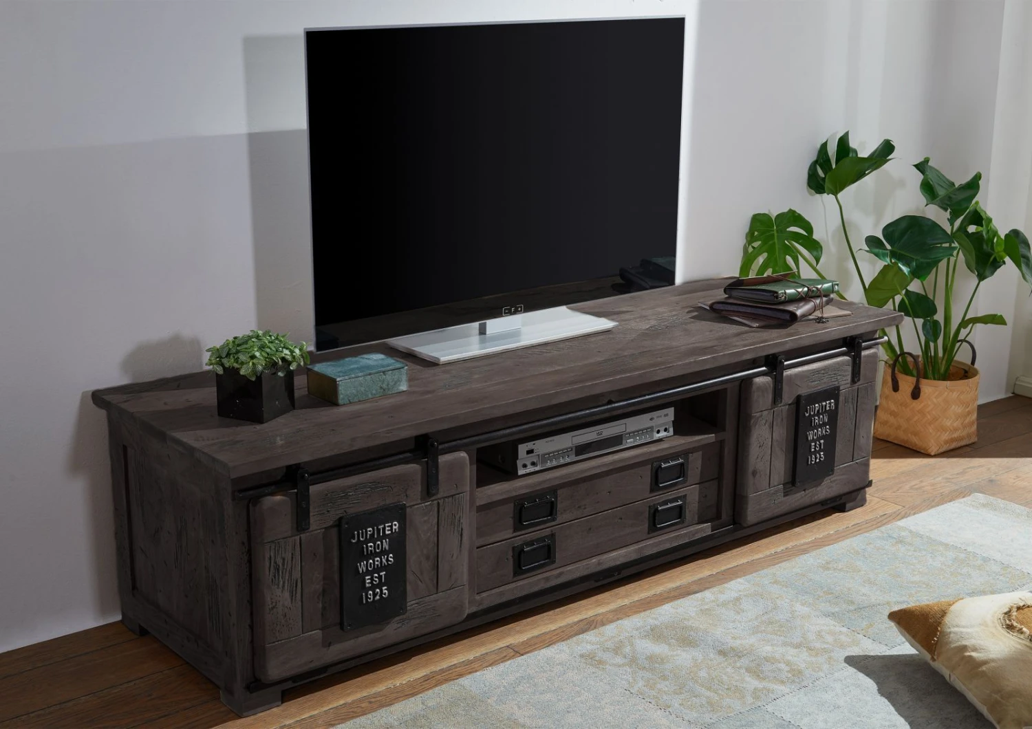 Mobile TV In Legno Di Mango 180x55x50 Grigio Scuro Laccato RAILWAY #246 4 Mobile TV In Legno Di Mango 180x55x50 Grigio Scuro Laccato RAILWAY #246 - immagine 2