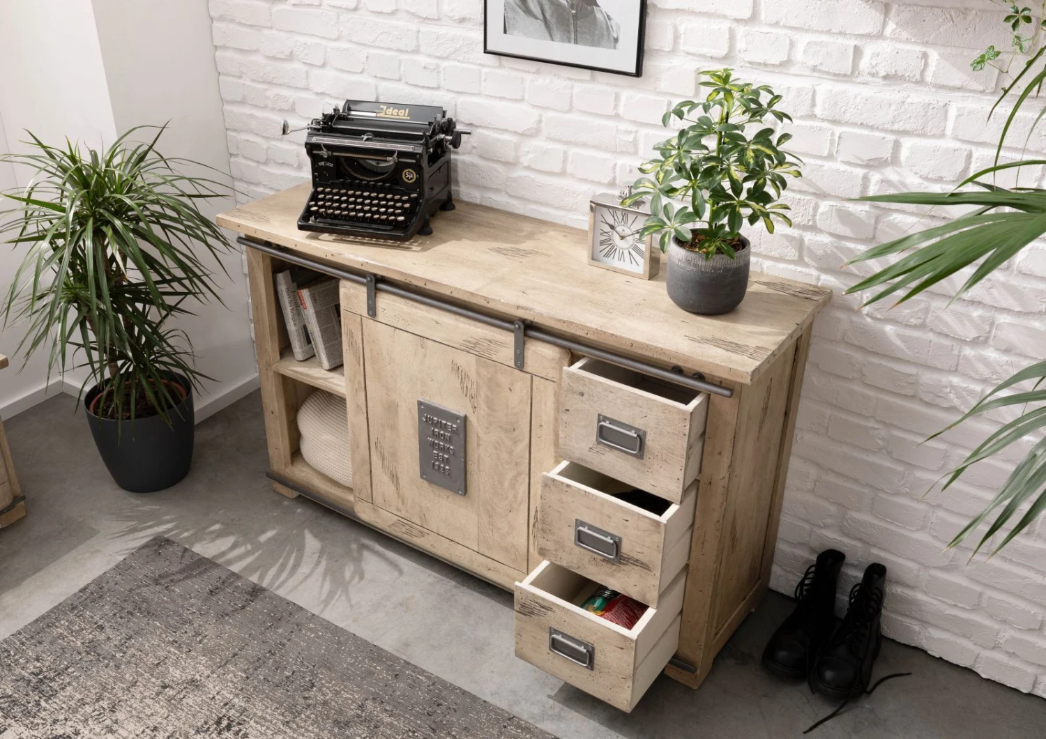 Credenza In Legno Di Mango 140x45x85 Sbiancato Laccato RAILWAY #321 6 Credenza In Legno Di Mango 140x45x85 Sbiancato Laccato RAILWAY #321 - immagine 4