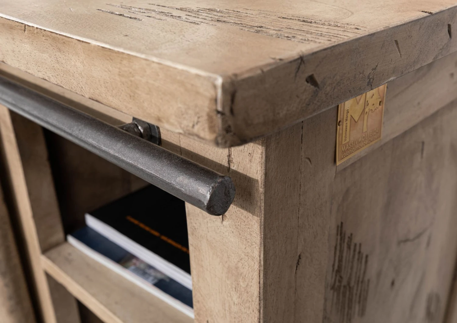 RAILWAY #324 Comò In Legno Di Mango - Laccato / Whitewash 70x45x70 8 RAILWAY #324 Comò In Legno Di Mango - Laccato / Whitewash 70x45x70 - immagine 6