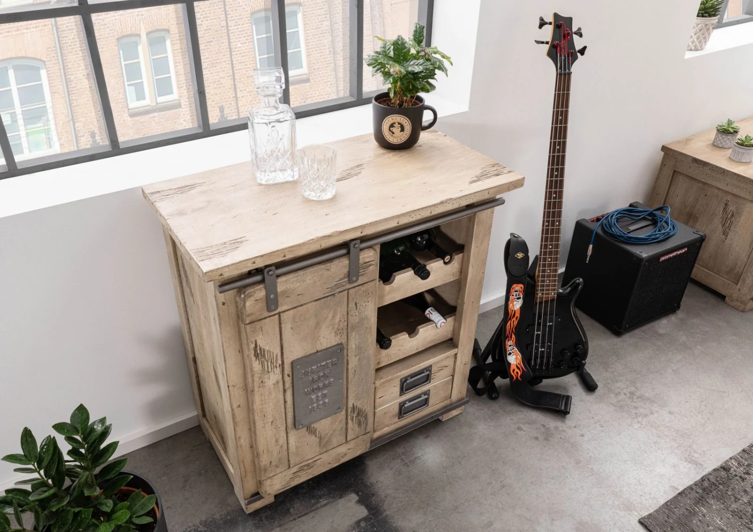 Porta Bottiglie In Legno Di Mango 80x40x82 Sbiancato Laccato RAILWAY #340 4 Porta Bottiglie In Legno Di Mango 80x40x82 Sbiancato Laccato RAILWAY #340 - immagine 2