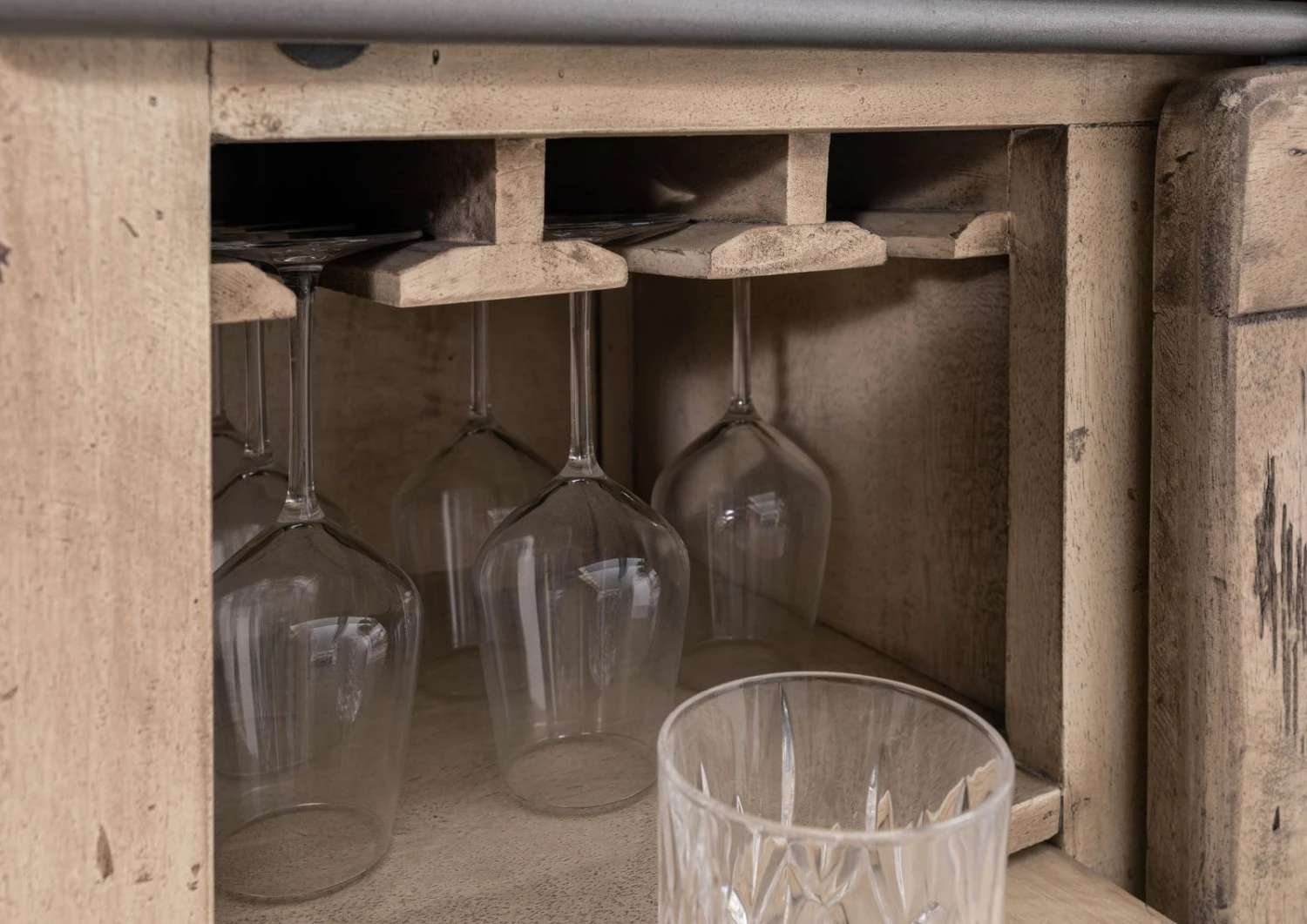 Porta Bottiglie In Legno Di Mango 80x40x82 Sbiancato Laccato RAILWAY #340 9 Porta Bottiglie In Legno Di Mango 80x40x82 Sbiancato Laccato RAILWAY #340 - immagine 7