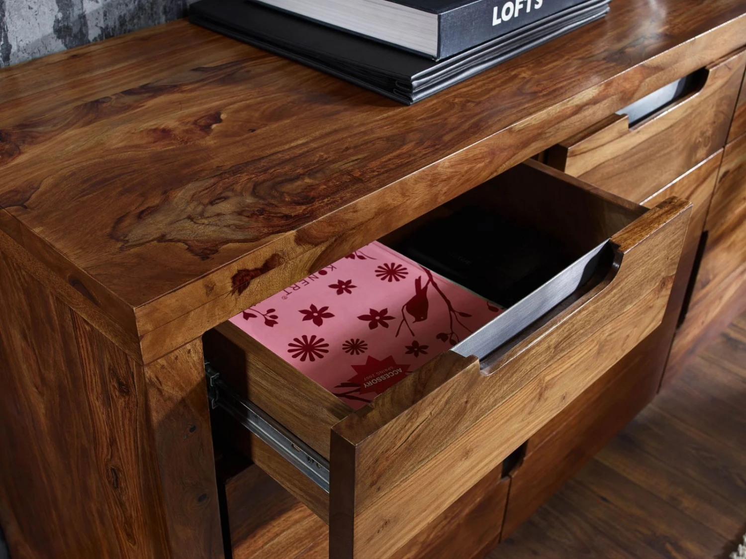 Credenza In Legno Di Sheesham / Palissandro 150x45x75 Noce Laccato DUKE #127 6 Credenza In Legno Di Sheesham / Palissandro 150x45x75 Noce Laccato DUKE #127 - immagine 4