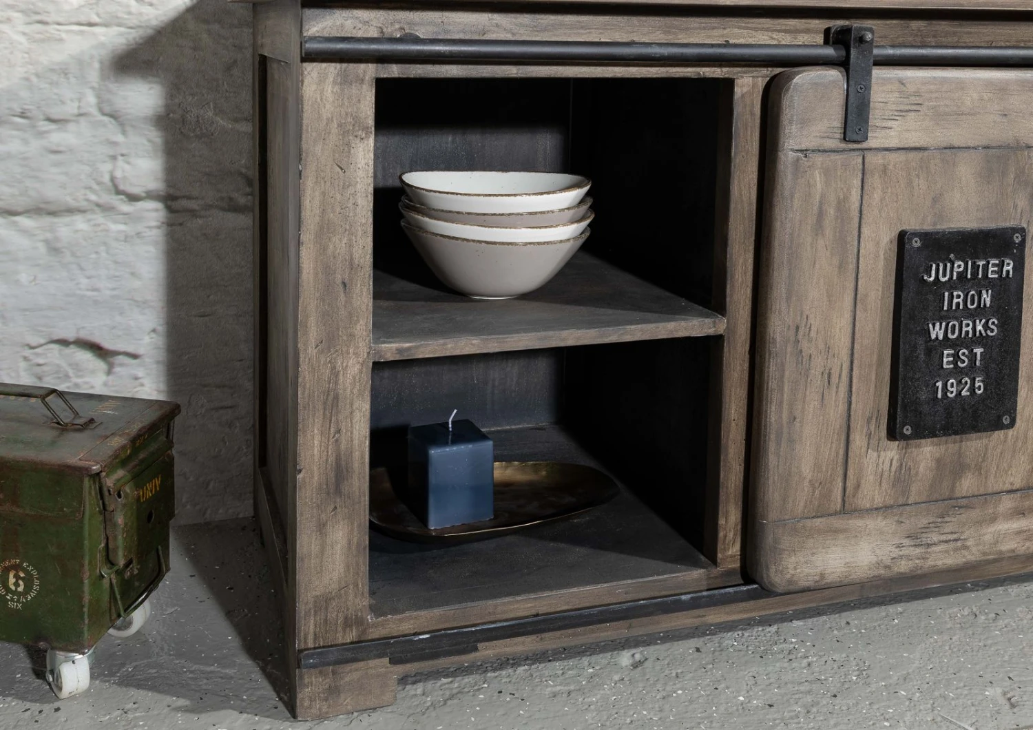 Credenza In Legno Di Mango 128x45x70 Grigio Scuro Laccato RAILWAY #202 7 Credenza In Legno Di Mango 128x45x70 Grigio Scuro Laccato RAILWAY #202 - immagine 5