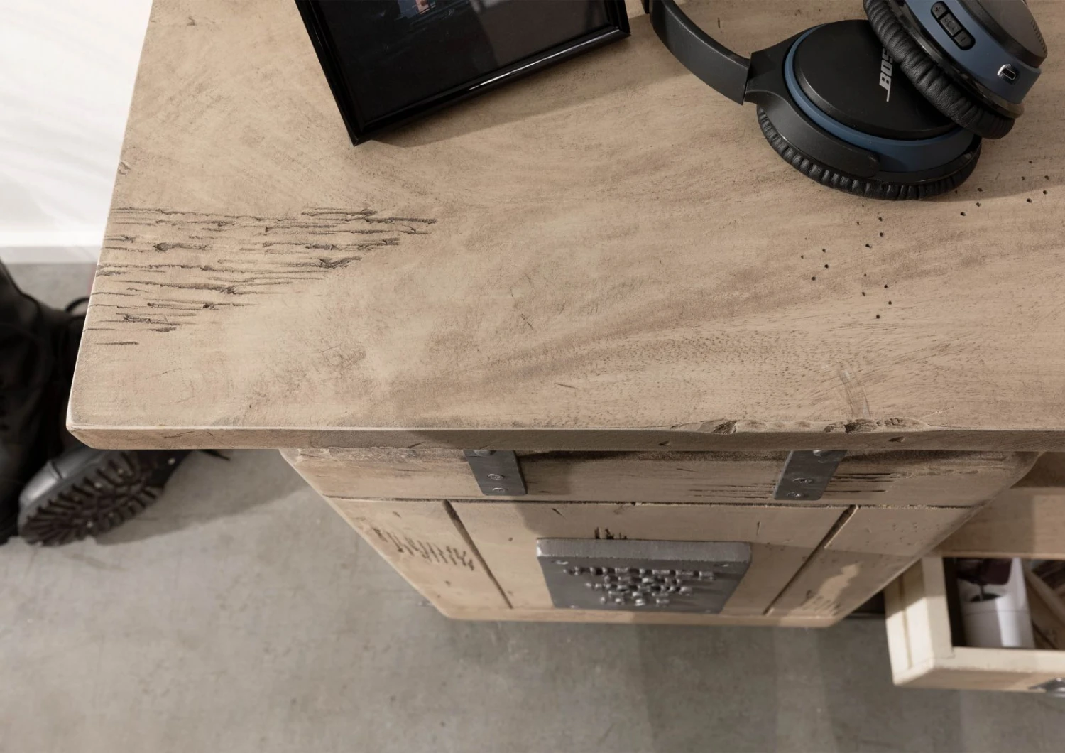 Credenza In Legno Di Mango 128x45x70 Sbiancato Laccato RAILWAY #302 7 Credenza In Legno Di Mango 128x45x70 Sbiancato Laccato RAILWAY #302 - immagine 5