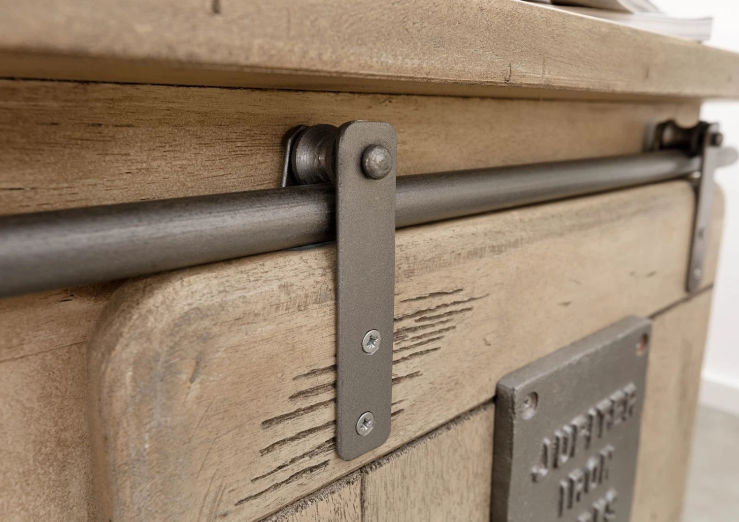 Mobile TV In Legno Di Mango 180x55x50 Sbiancato Laccato RAILWAY #335 9 Mobile TV In Legno Di Mango 180x55x50 Sbiancato Laccato RAILWAY #335 - immagine 7