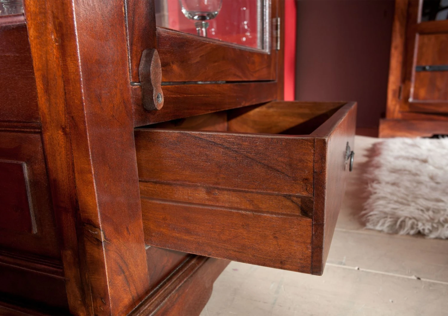 Vetrina In Legno Di Acacia 72x40x155 Nougat Laccato OXFORD #527 7 Vetrina In Legno Di Acacia 72x40x155 Nougat Laccato OXFORD #527 - immagine 5