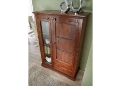 Vetrina In Legno Di Acacia 110x45x155 Nougat Laccato OXFORD #425 11 Vetrina In Legno Di Acacia 110x45x155 Nougat Laccato OXFORD #425 -Massivmoebel24 09 320 620 4724 3