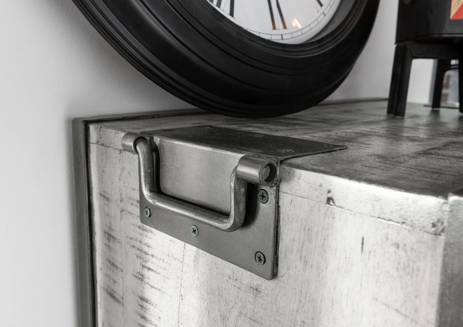 Vetrina In Legno Di Mango 60x40x180 Grigio Scuro Laccato HEAVY INDUSTRY #140 9 Vetrina In Legno Di Mango 60x40x180 Grigio Scuro Laccato HEAVY INDUSTRY #140 - immagine 7