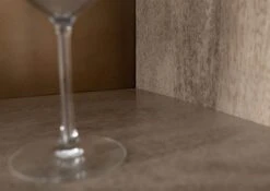 Vetrina In Legno Di Mango 92x40x185 Marrone Laccato HEAVY INDUSTRY #243 -Massivmoebel24 09 320 677 0243 7