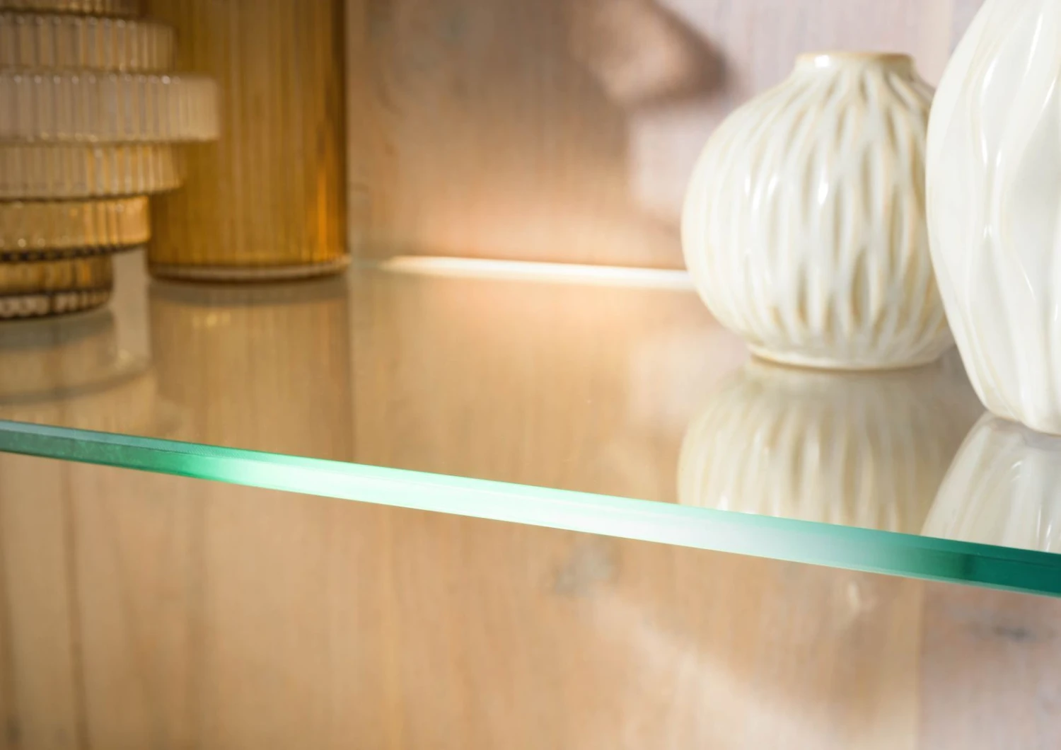 MOSAYK #214 Vetrina In Legno Di Acacia Laccato / Bianco 90x42x190 6 MOSAYK #214 Vetrina In Legno Di Acacia Laccato / Bianco 90x42x190 - immagine 4