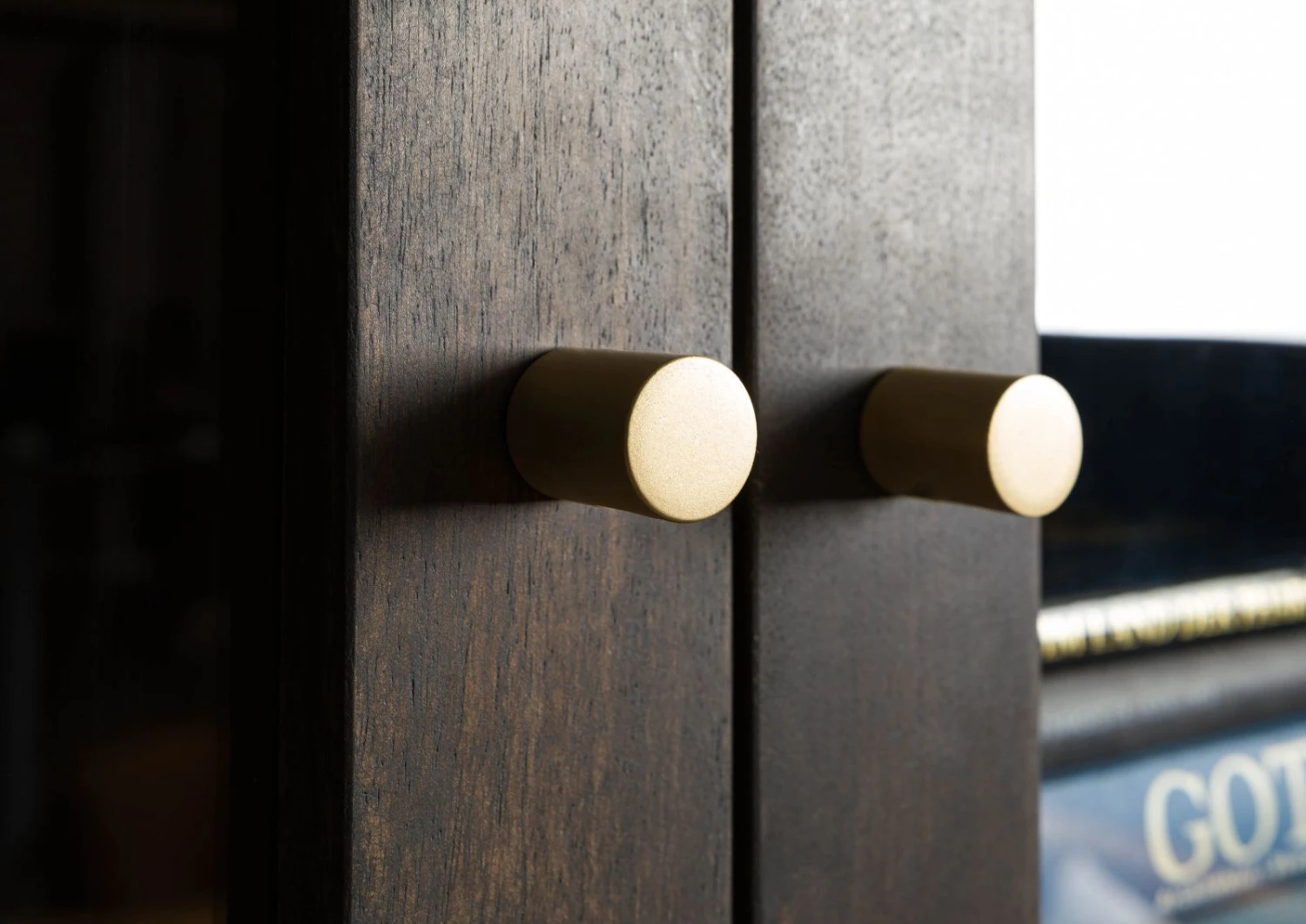 Vetrina In Legno Di Mango 98,5x40x200 Grigio Scuro Oliato DIAMOND #115 9 Vetrina In Legno Di Mango 98,5x40x200 Grigio Scuro Oliato DIAMOND #115 - immagine 7