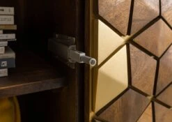 Vetrina In Legno Di Mango 98,5x40x200 Marrone Oliato DIAMOND #215 17 Vetrina In Legno Di Mango 98,5x40x200 Marrone Oliato DIAMOND #215 -Massivmoebel24 09 320 760 1015 6