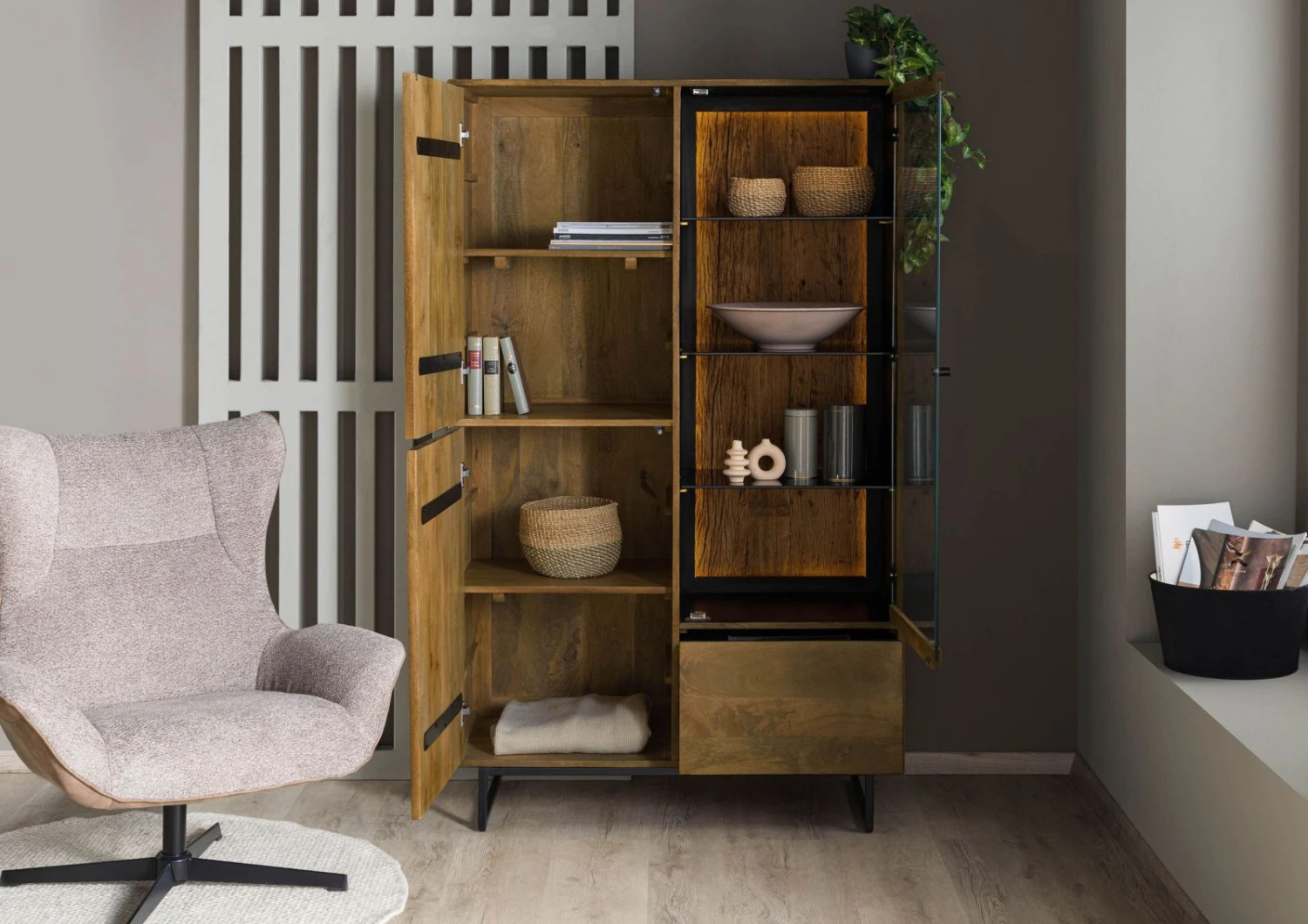 Vetrina In Legno Di Mango / Legno Riciclato 110x47x182 Laccato / Nero / Naturale DAVIS #31 5 Vetrina In Legno Di Mango / Legno Riciclato 110x47x182 Laccato / Nero / Naturale DAVIS #31 - immagine 3