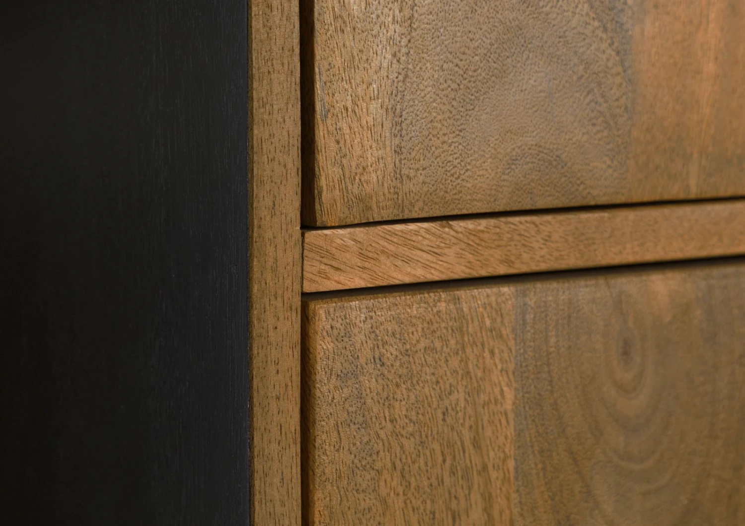 Vetrina In Legno Di Mango / Legno Riciclato 110x47x182 Laccato / Nero / Naturale DAVIS #31 9 Vetrina In Legno Di Mango / Legno Riciclato 110x47x182 Laccato / Nero / Naturale DAVIS #31 - immagine 7