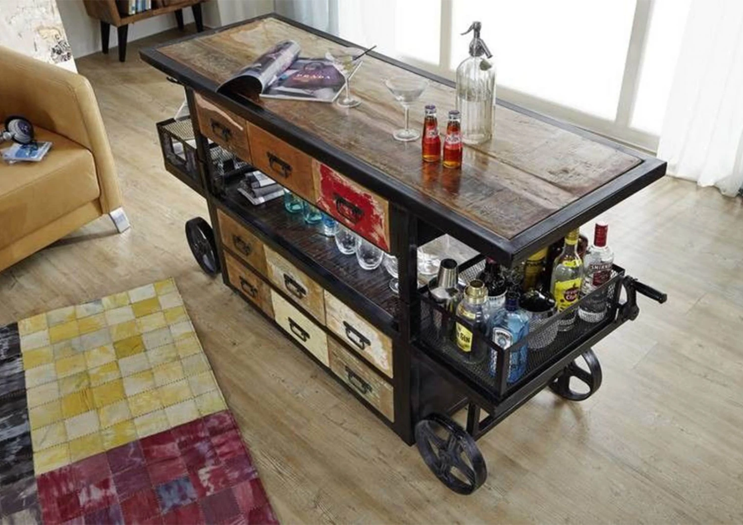 INDUSTRIAL #17 Mobile Bar In Legno Riciclato E Ferro - Laccato Multicolore 168x56x85 4 INDUSTRIAL #17 Mobile Bar In Legno Riciclato E Ferro - Laccato Multicolore 168x56x85 - immagine 2