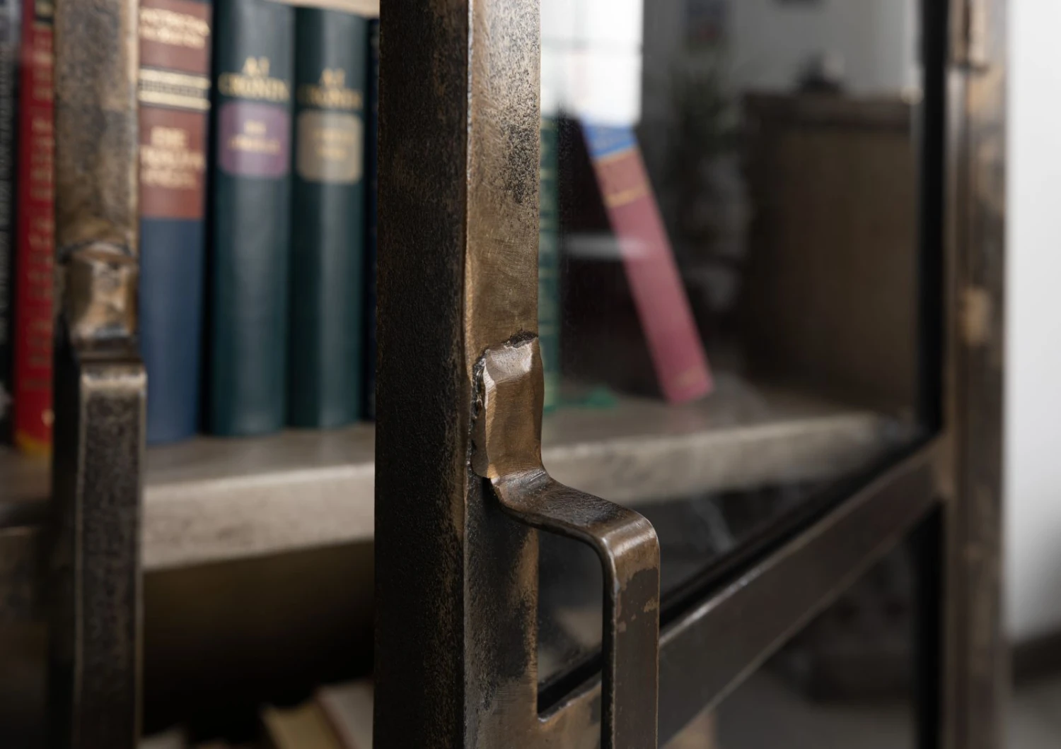 HEAVY INDUSTRY #247 Credenza In Legno Di Mango E Ferro - Laccato Marrone - 90x40x90 9 HEAVY INDUSTRY #247 Credenza In Legno Di Mango E Ferro - Laccato Marrone - 90x40x90 - immagine 7