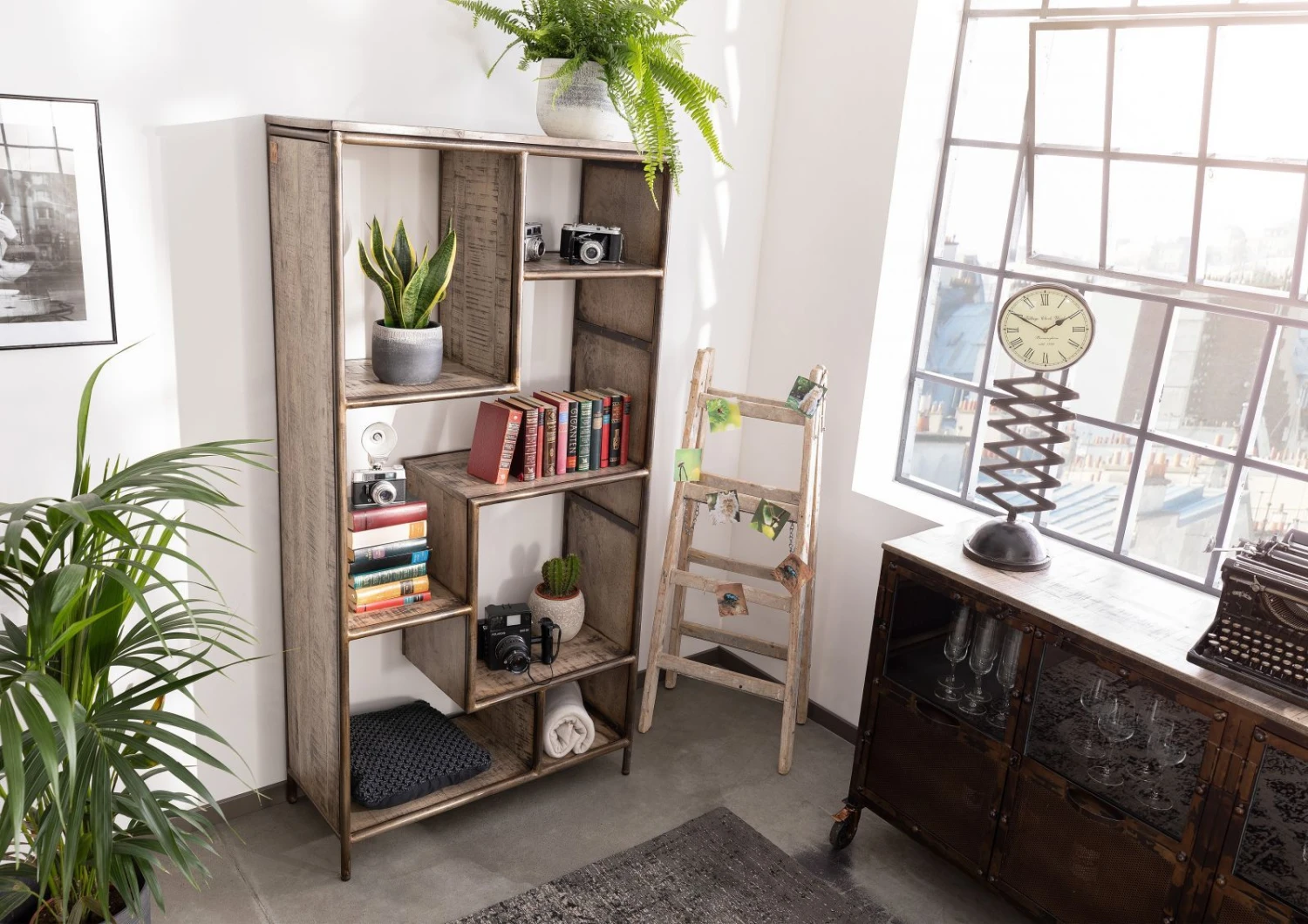 Scaffale In Legno Di Mango 90x40x180 Marrone Laccato HEAVY INDUSTRY #207 5 Scaffale In Legno Di Mango 90x40x180 Marrone Laccato HEAVY INDUSTRY #207 - immagine 3