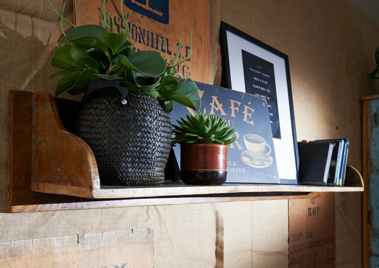 Mensola In Legno Di Legno Riciclato 140x22x24 Multicolore Laccato NATURE OF SPIRIT #118 4 Mensola In Legno Di Legno Riciclato 140x22x24 Multicolore Laccato NATURE OF SPIRIT #118 - immagine 2