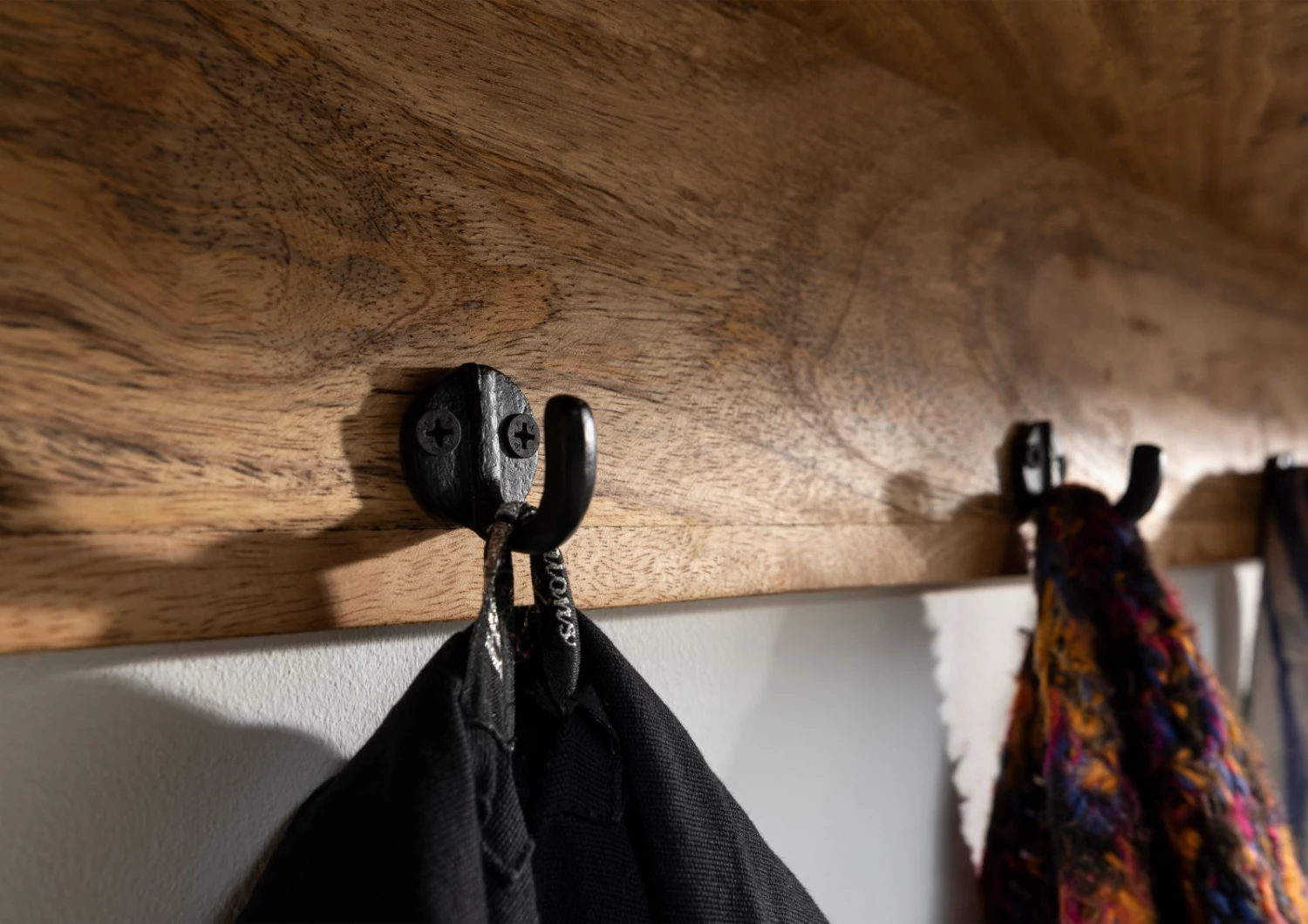 RAILWAY #159 Mensola In Legno Di Mango - Laccato / Natur 115x30x45 6 RAILWAY #159 Mensola In Legno Di Mango - Laccato / Natur 115x30x45 - immagine 4