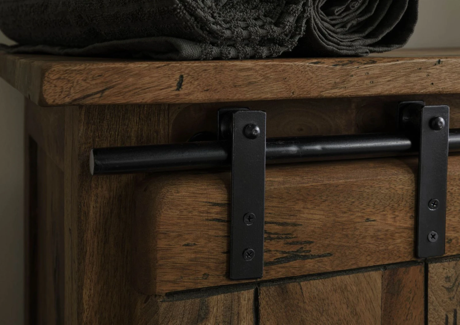 Unterschrank Mango 70x40x60 Braun Lackiert RAILWAY #482 6 Unterschrank Mango 70x40x60 Braun Lackiert RAILWAY #482 - immagine 4