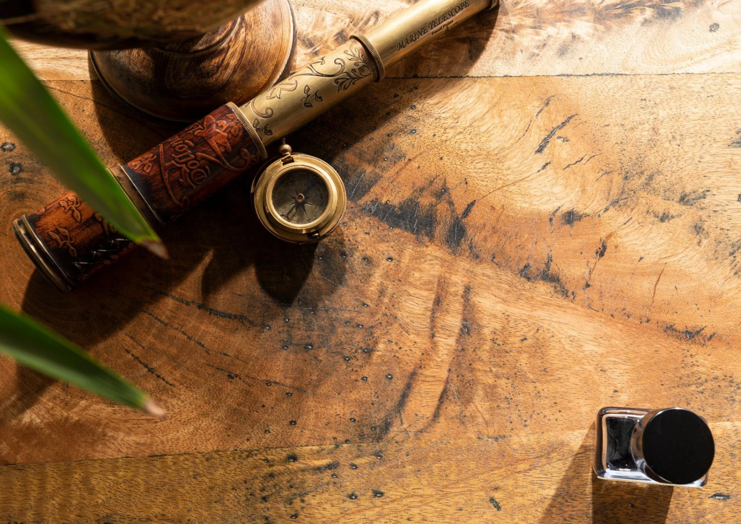 Scrivania In Legno Di Mango 140x80x76 Mango Naturale Laccato RAILWAY #161 8 Scrivania In Legno Di Mango 140x80x76 Mango Naturale Laccato RAILWAY #161 - immagine 6